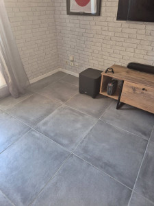 Photo de galerie - Posé papier peint et pose carrelage au sol