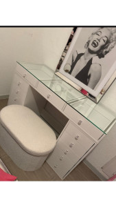 Photo de galerie - Montage comique