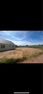 Photo de galerie - Mise en forme du terrain aprés assainissement individuel 