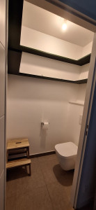 Photo de galerie - Étagères en mdf peint 