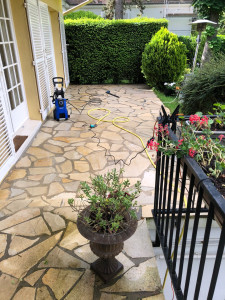 Photo de galerie - Décapage d’une terrasse