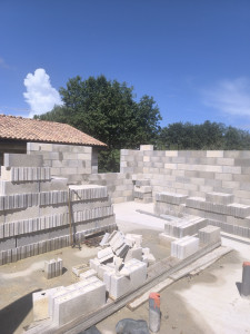 Photo de galerie - Construction d'une maison de 86 mètres carrés ton corps d'état très beau peu de chantier travail propre