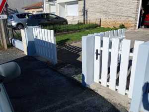 Photo de galerie - Reprise de peinture sur un muret extérieure 