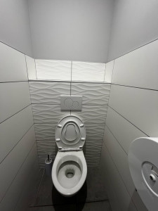 Photo de galerie - Pose d’un wc suspendu / bati support geberit 