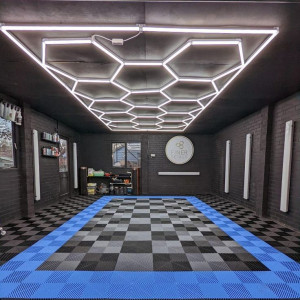 Photo de galerie - Espace de travail propre et professionnel ?

✔ Intervention dans un environnement soigné  
✔ Matériel adapté pour un travail de qualité  
✔ Sérieux et précision sur chaque réparation  

Votre véhicule entre de bonnes mains ?  
? Grenoble & alentours  
