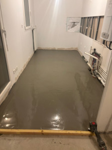 Photo de galerie - Ragréage, sol avant pose de parquet