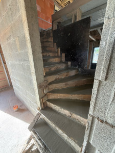 Photo de galerie - Coffrage escalier en S