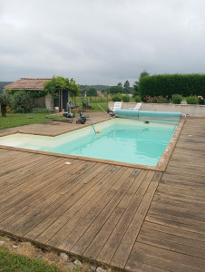 Photo de galerie - Nettoyage et mise en route de la piscine 
