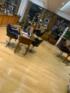 Photo de galerie - Fin de ménage pour un salon de coiffure 