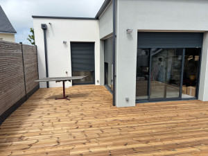 Photo de galerie - Terrasse sur lambourdes et plots 