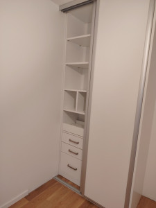 Photo de galerie - Mini dressing sur mesure.