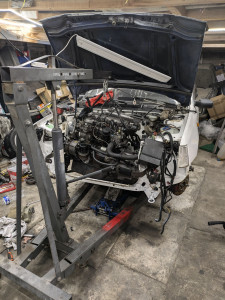 Photo de galerie - Changement moteur pour cette Peugeot 205 ????