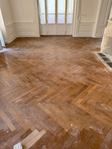 Photo de galerie - Avant ponçage de parquet 