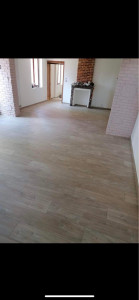 Photo de galerie - Pose de parquet dans un salle à manger 