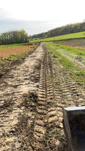 Photo de galerie - élargissement d’un chemin d’accès à un champs 