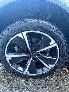 Photo de galerie - Remplacement x2 pneus avant sur cupra formentor 