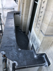 Photo de galerie - Balcon en Plomb Paris 17