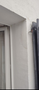 Photo de galerie - Rebouchage trou en façade 