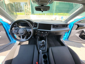 Photo de galerie - Lavage intérieur complet 
Traitement des tissu en profondeur
Traitement vitrage intérieur extérieure
Entretien et revitalisant des plastique et cuir 