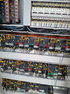Photo de galerie - Modification câblage armoire électrique 