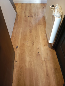 Photo de galerie - Ponçage et vitrification d'un parquet en chêne massif 