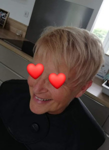 Photo de galerie - Les ciseaux magiques de virginie ? 