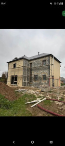 Photo de galerie - Nettoyage toiture, nettoyage façade, peinture extérieur intérieur, plus placo, 