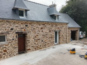 Photo de galerie - Reprise des joints de pierre