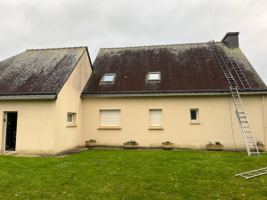 Photo de galerie - Nettoyage toiture.