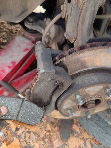 Photo de galerie - Avant remplacement disque et plaquettes 