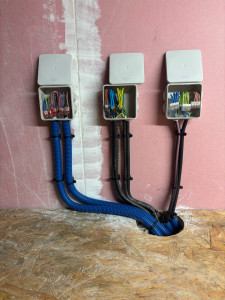 Photo de galerie - Réalisation de 3 boîtes de dérivation 