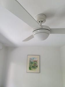 Photo de galerie - Accroche un ventilateur ou plafond 