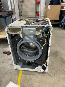 Photo de galerie - Là je changeais une cuve pour machine à laver 