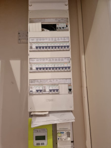 Photo de galerie - Installation des dijuncteurs