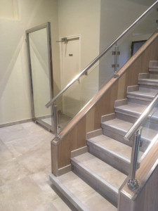 Photo de galerie - Rénovation entrée bureaux(sol et murs)