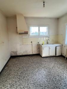 Photo de galerie - Les travaux à faire mettre la fibre de verre enduire plus les enduits et la peinture après la pose de carrelage résultat à la photo2 