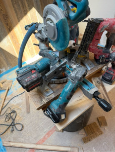 Photo de galerie - Bricolage et multi services