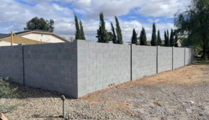 Photo de galerie - Tour de terrain en parpaing 