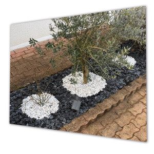 Photo de galerie - Aménagement d’un parterre en concassé d’ardoise et de marbre blanc