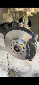 Photo de galerie - Changement Disques et plaquettes Golf 7