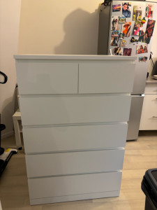 Photo de galerie - Montage de 2 commandes IKEA 