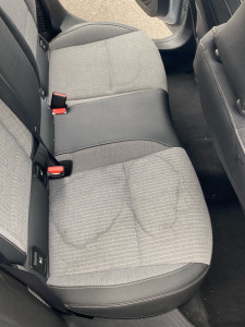 Photo de galerie - (AVANT) nettoyage des sièges  à la shampouineuse 