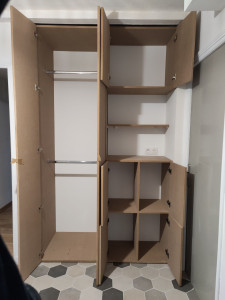 Photo de galerie - Placard d'entrée en MDF sur mesure. 