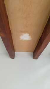 Photo de galerie - Réparation de plafond, accrochage et finition peinture 