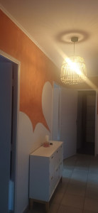 Photo de galerie - Peintre terracotta blanc cassé 