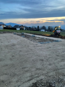 Photo de galerie - Terrassement et création plots béton pour conteneur 