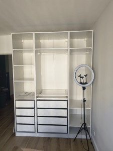 Photo de galerie - Montage de grande armoire