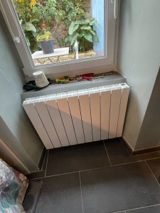 Photo de galerie - Voici un convecteur posé par m’es soins 