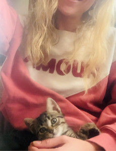 Photo de galerie - Voici Ulis, mon chat d’amour, je vous assure que je prendrai soin de vos amours comme des miens pour qu’ils se sentent apaisé avec moi. je serai à l’écoute de leurs besoins et je créerai un lien pour avec eux pour garantir leur bien être. 