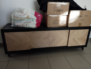 Photo de galerie - Création de meuble TV sur la base d'un meuble Ikea.